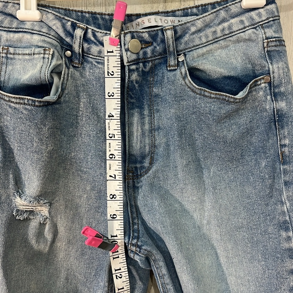 Tinseltown Mom Jeans Womens Size 7 Light Blue Graffiti Painted Leg Detail Pants - Picture 7 of 9